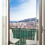 לינה וארוחת בוקר Napolicentro Mare - Sea View &