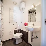 לינה וארוחת בוקר Napolicentro Mare - Sea View & 4*