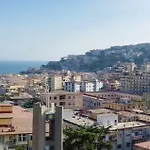 לינה וארוחת בוקר Napolicentro Mare - Sea View & 4*