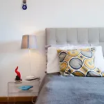 Napolicentro Mare - Sea View & לינה וארוחת בוקר 4*
