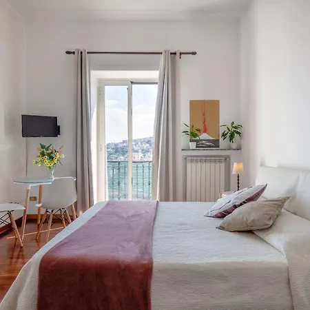 Bed & Breakfast Napolicentro Mare - Sea View & 4*