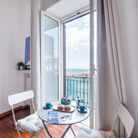 Bed & Breakfast Napolicentro Mare - Sea View & 4*