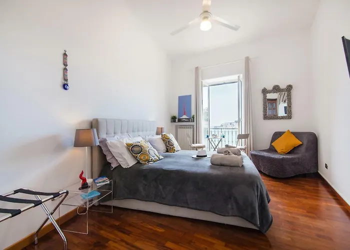 Frühstückspension Napolicentro Mare - Sea View & Neapel