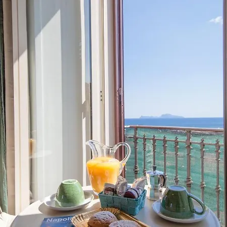 Napolicentro Mare - Sea View & 2* 那不勒斯